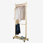 Bedroom Movable Coat Hanger Stand Rack Dengan 4 Roda Kastor Soild Wood